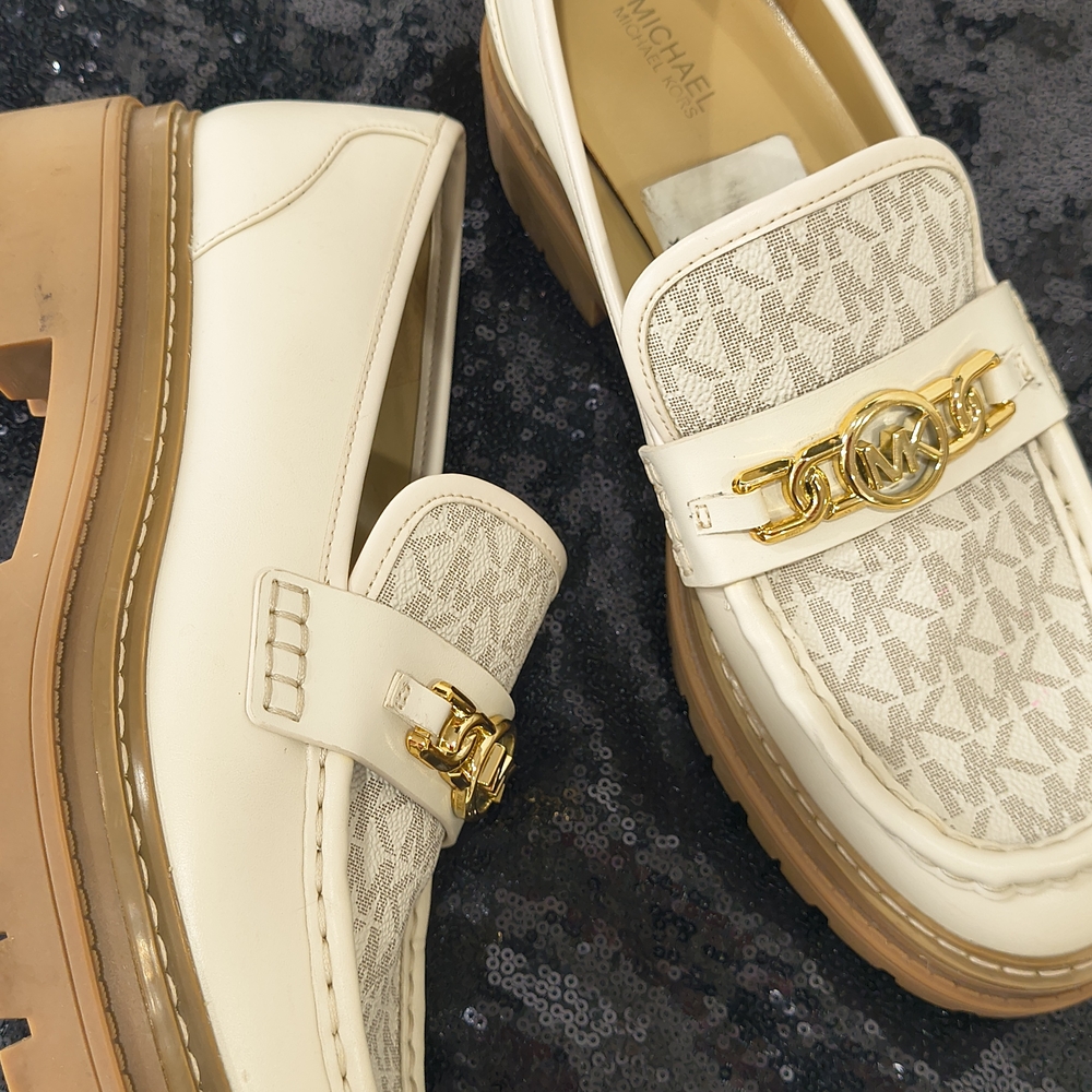 Michael Kors Cream & Tan Logo Chain Lug Loafers - Picture 4 of 6